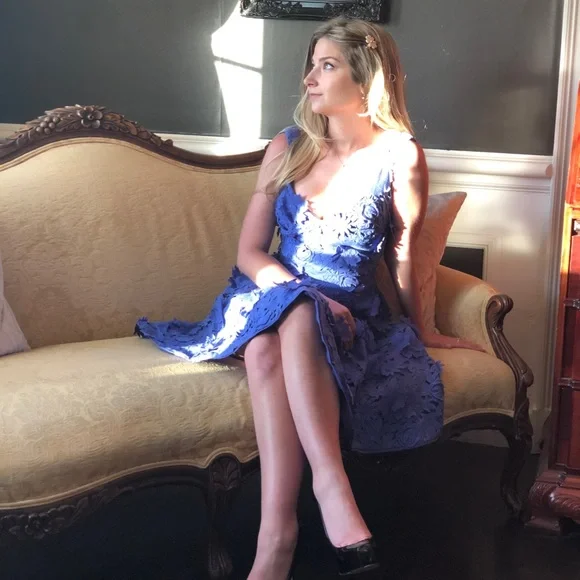 Nicole Miller blue 3D lace dress - Picture 8 of 9